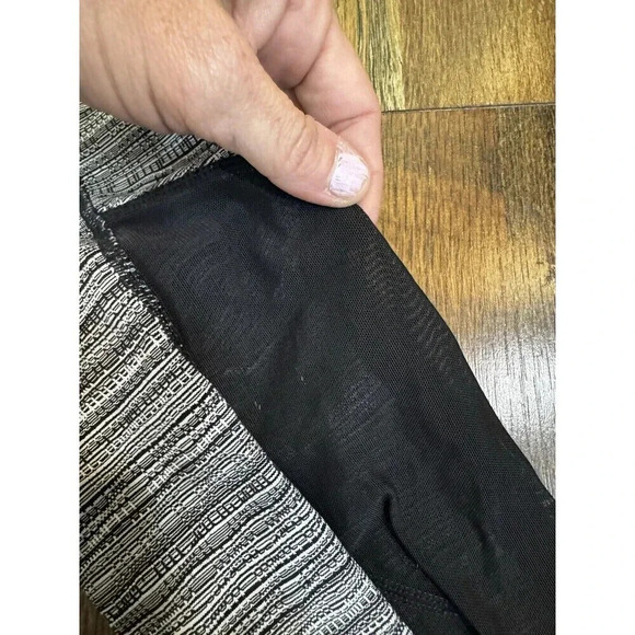 Athleta Gray Black Pavana 7/8 Tight Yoga Fitness Pant Leggings XS - Picture 3 of 6